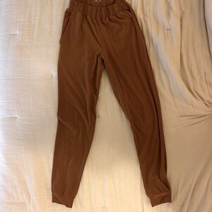 Wolven Ocre yoga joggers